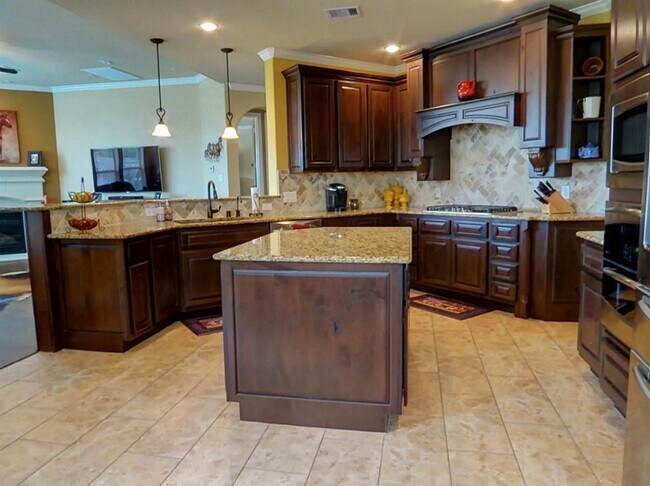 Building Photo - 28534 Hunters Shore Dr
