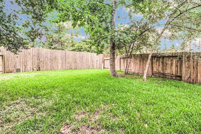 Building Photo - 87 N Burberry Park