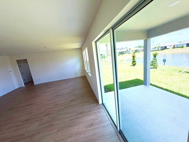 Building Photo - 322 Bracer Way