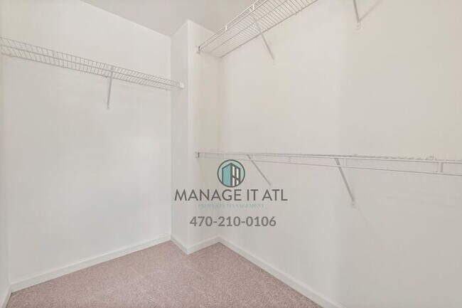 Building Photo - 3 Bedroom Townhome in Alpharetta