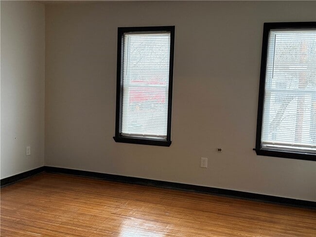 Building Photo - 710-712 Jay St