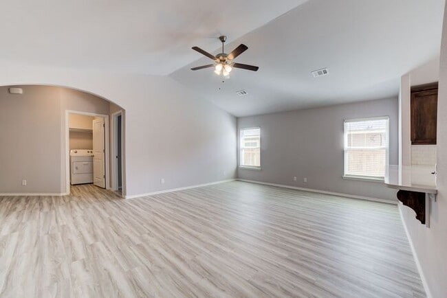 Building Photo - 4/2.5/2 New Construction Available Now!