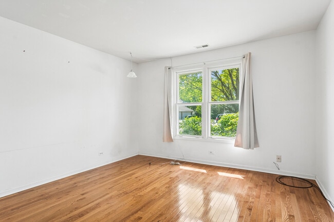 Building Photo - 1411 Wentworth Ct