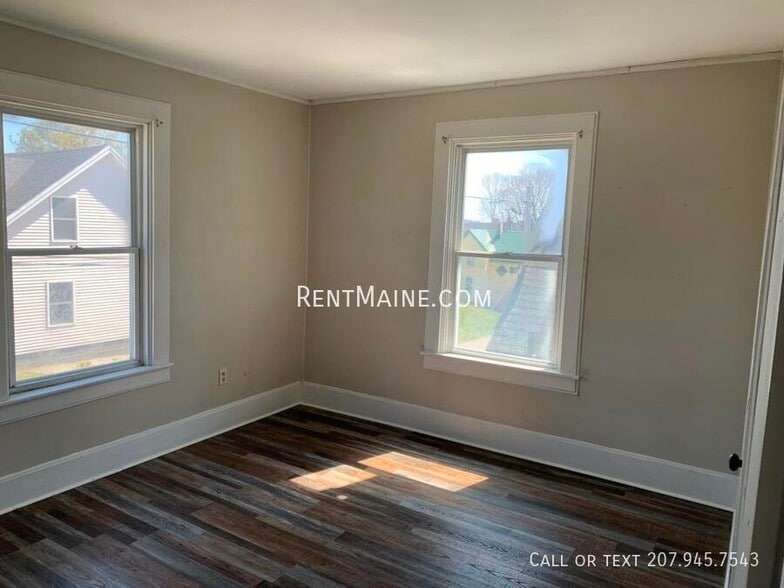 Building Photo - 74 Fruit St