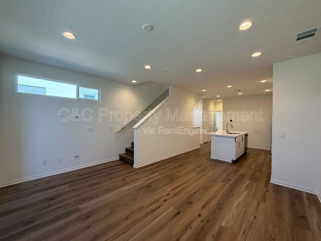 Building Photo - 223 S Johnson Ave