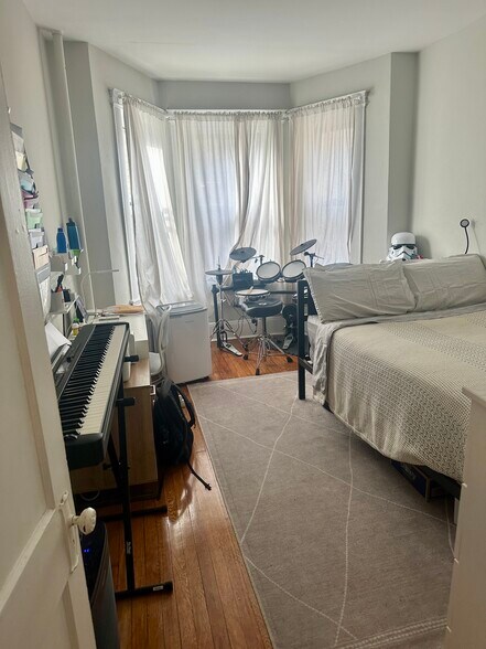 Building Photo - 45 Hemenway St