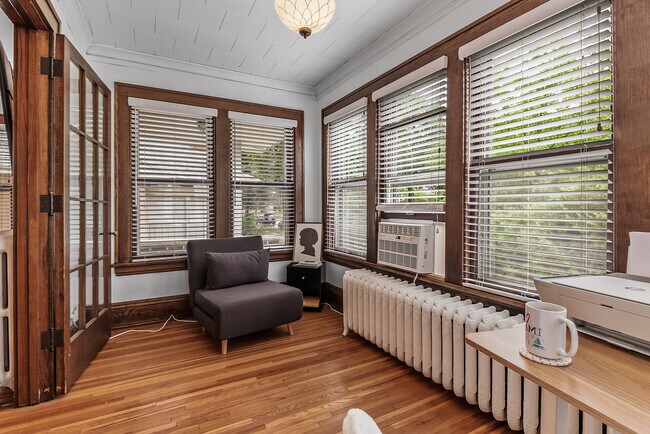 Building Photo - 3829 Blaisdell Ave