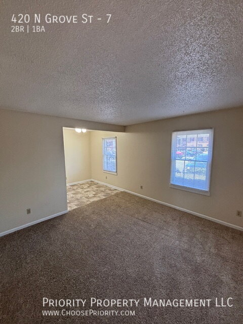 Building Photo - 420 N Grove St