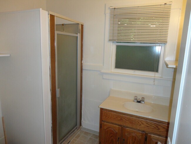 Building Photo - 1417 Marsh St