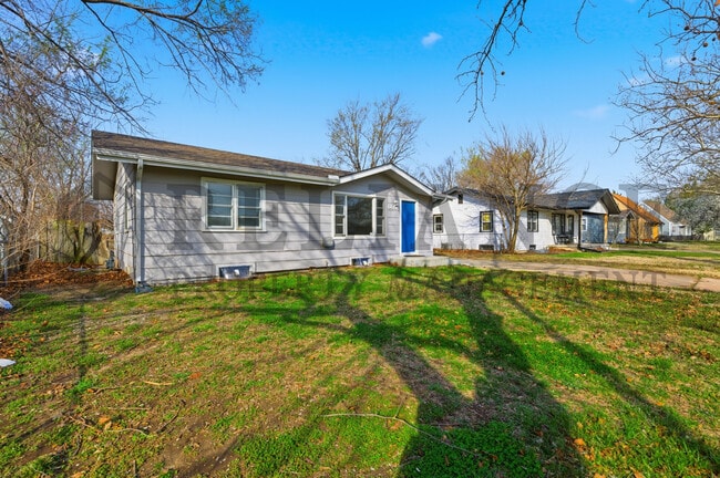 Building Photo - 6651 N Scottsville St