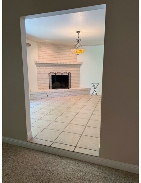 Building Photo - 5753 Reynaud Ct