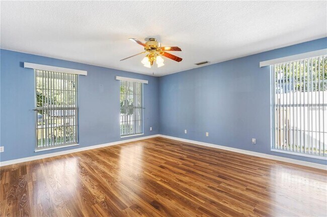 Building Photo - 3763 St Charles Cir