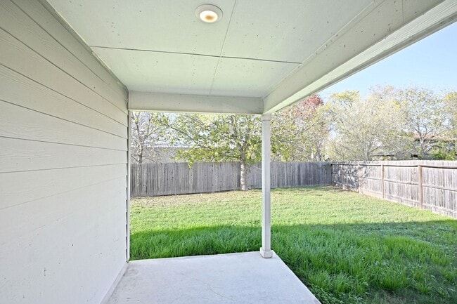 Building Photo - 1409 Coffee Tree Dr