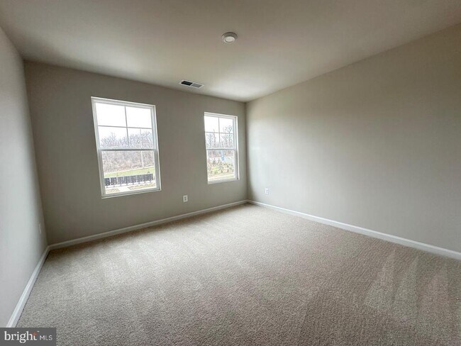 Building Photo - 36 Patterson Rd