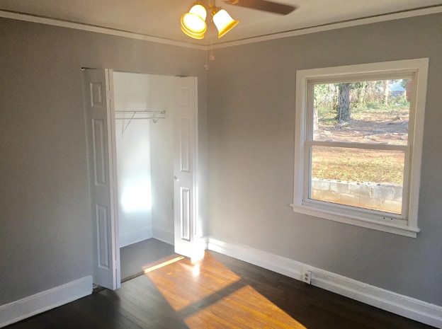 Building Photo - 14 Prancer Ave