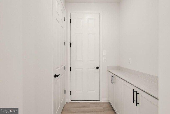 Building Photo - 9166 Arctic Fox Wy