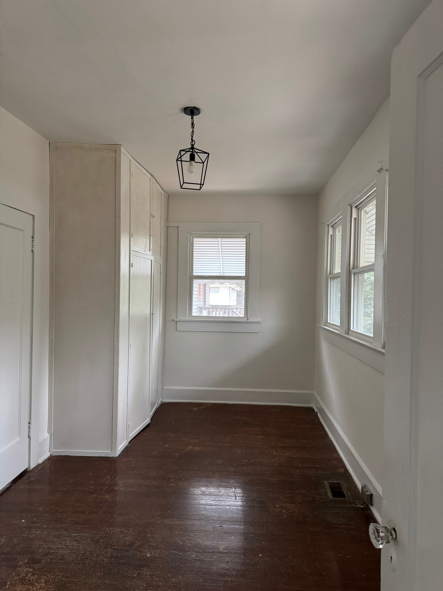 Building Photo - 1637 13th Ave S