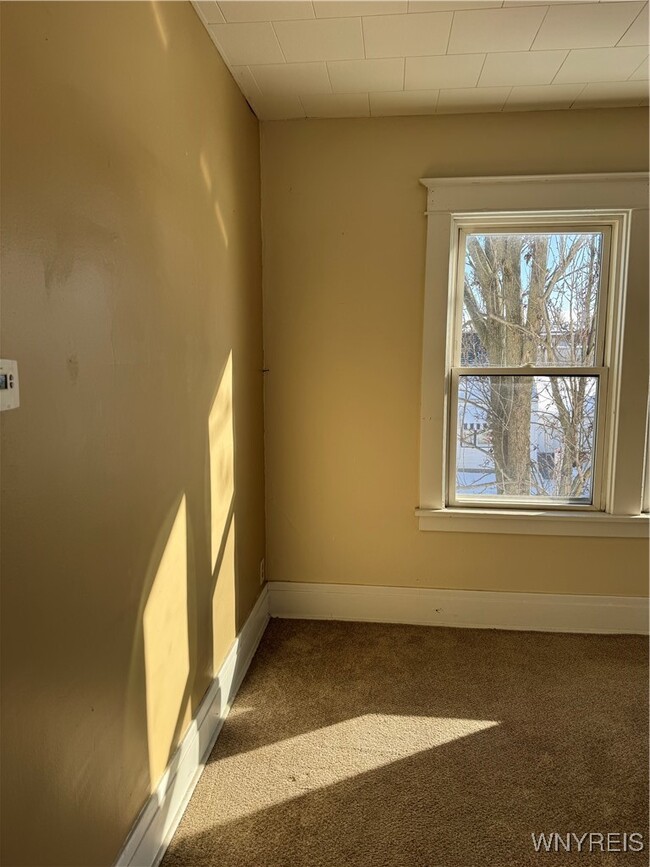 Building Photo - 5 Humphrey Rd