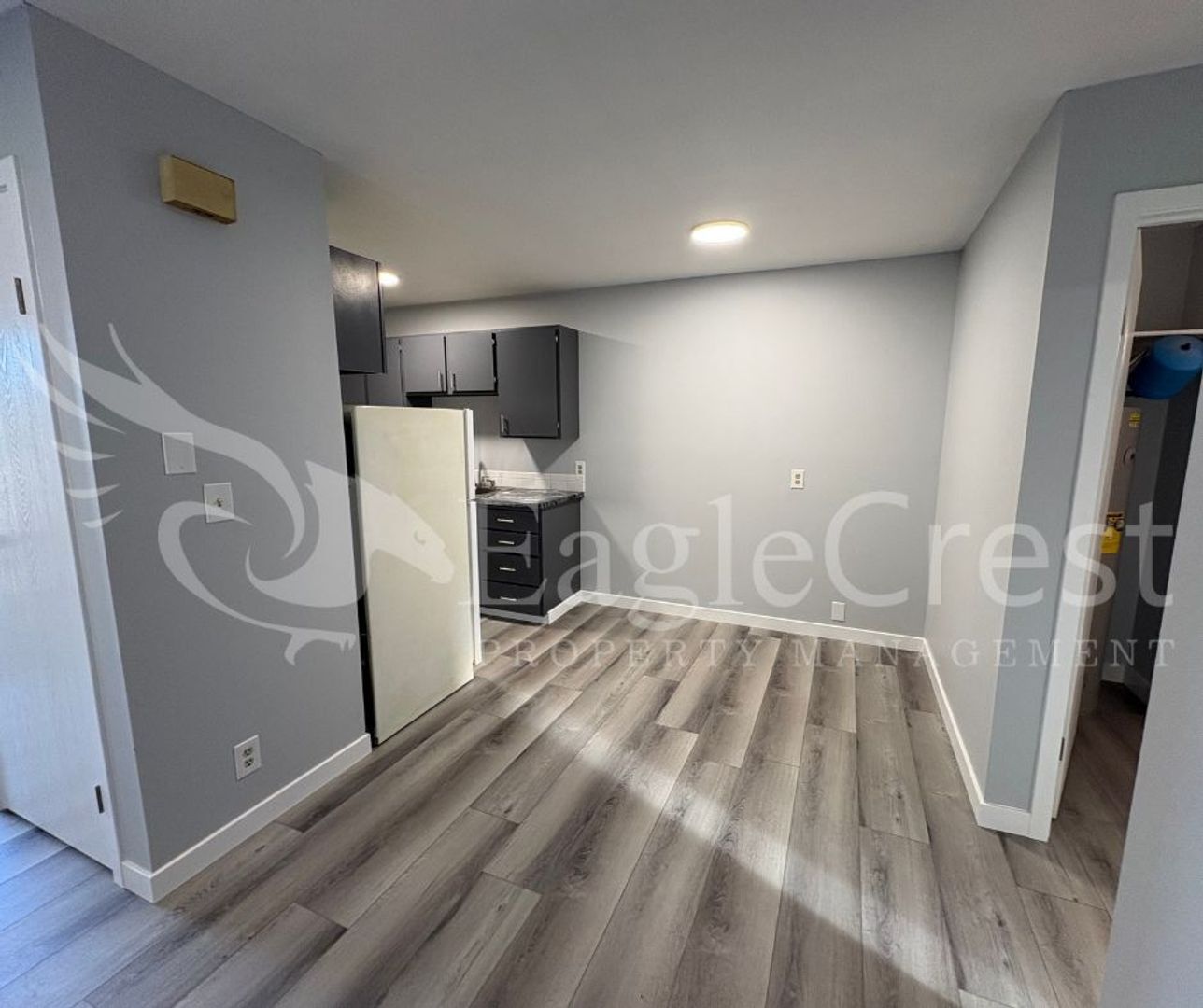 Building Photo - 17/19 S. Roosevelt