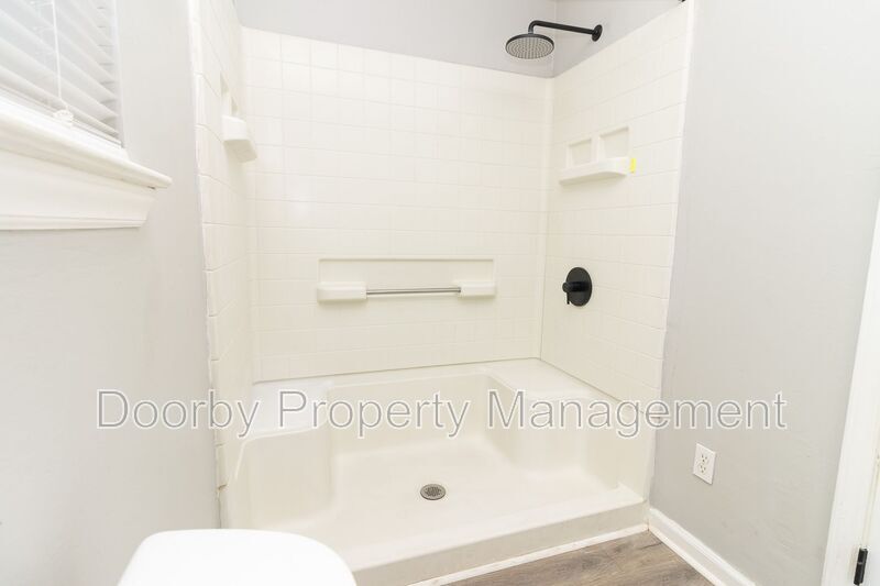 Building Photo - 103 Bentley Dr