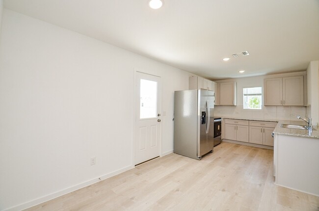 Building Photo - 30513 Bladnoch Ln