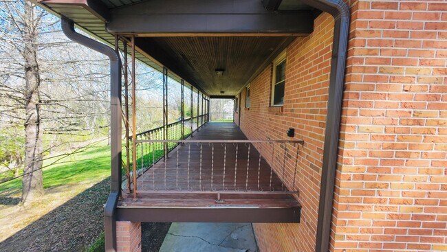 Building Photo - 494 Old Jonesboro Rd