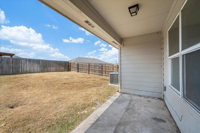 Building Photo - 15116 Custis Ln