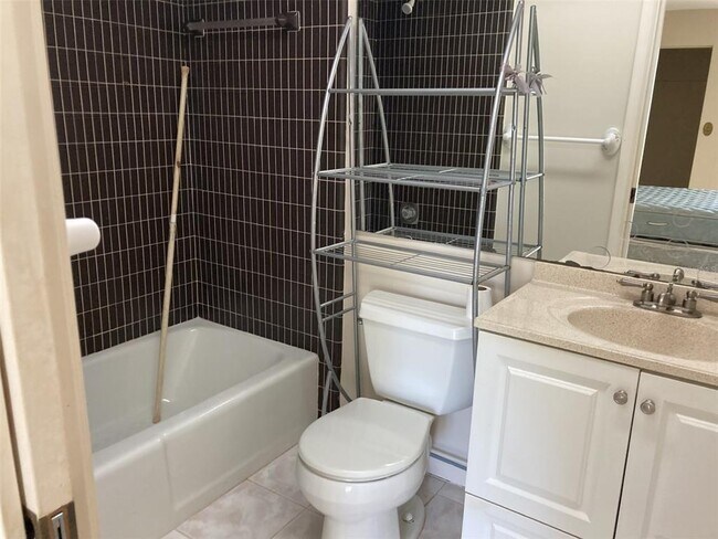 Building Photo - 3500 El Conquistador Pkwy