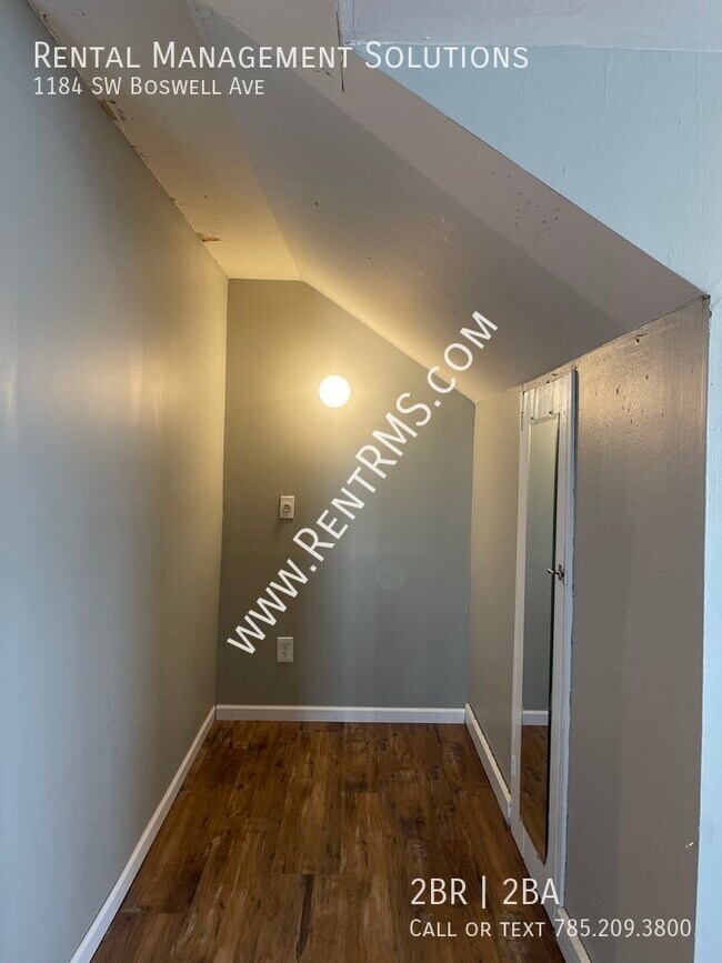 Building Photo - 1184 SW Boswell Ave