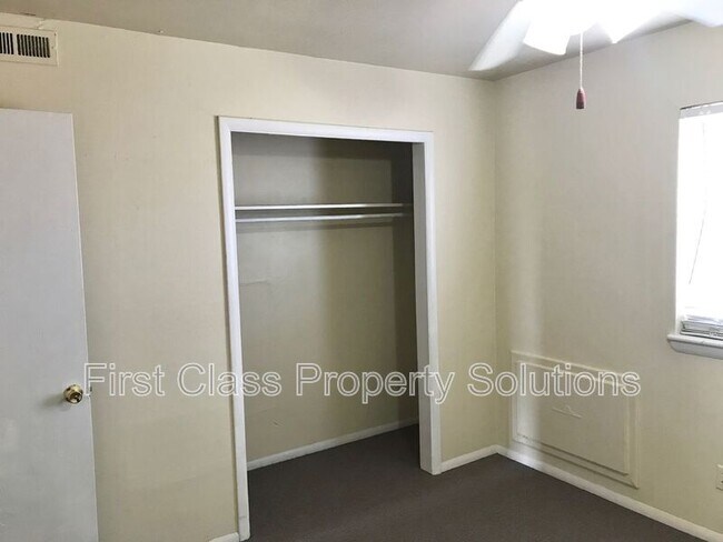 Building Photo - 1731 NW 32nd St