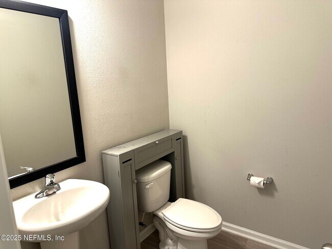 Building Photo - 488 Windley Dr