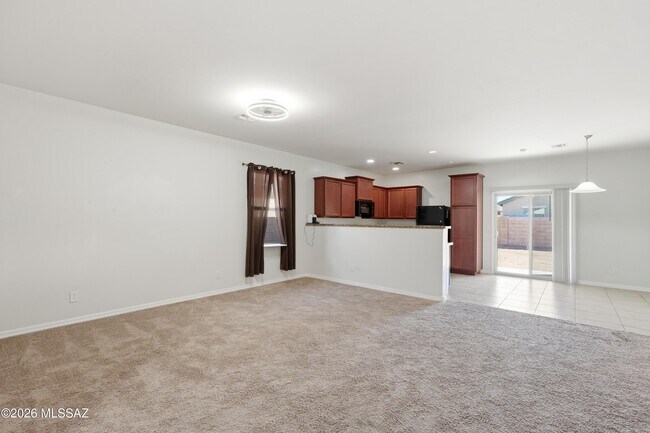 Building Photo - 6737 S Cut Bow Dr