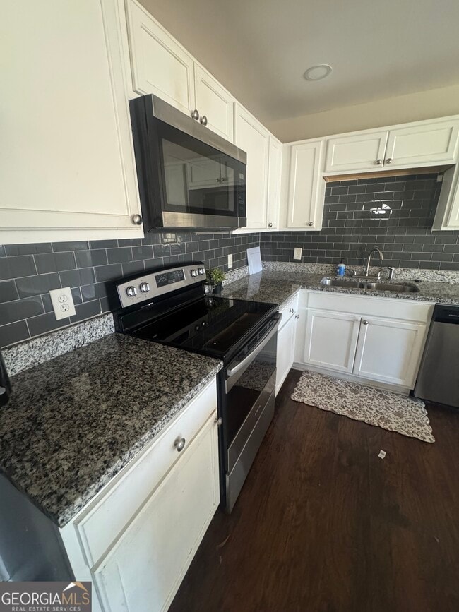 Building Photo - 5205 Heather Ln