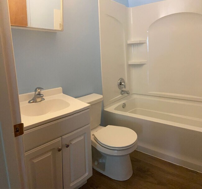 Building Photo - ChurchStS365