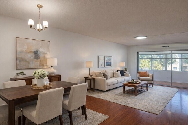 Building Photo - 3178 Via Poinciana