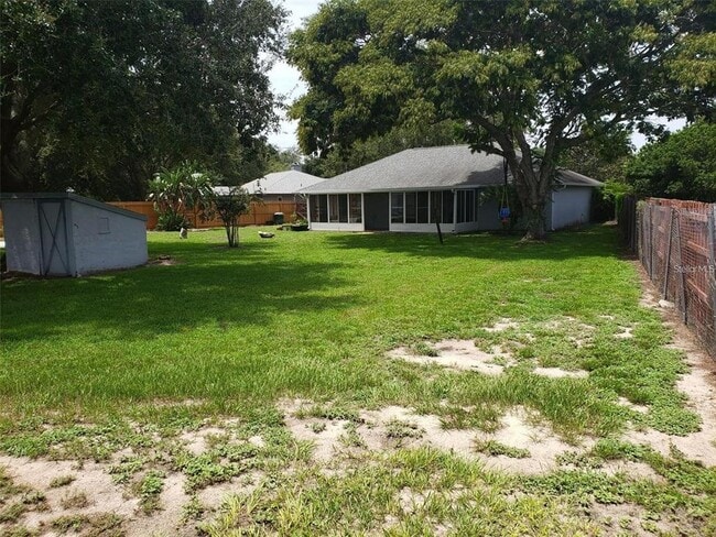 Building Photo - 9910 Janette Ln