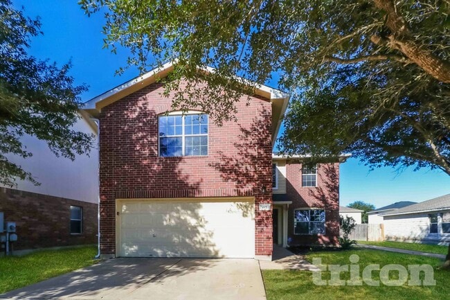 Building Photo - 201 Outfitter Dr