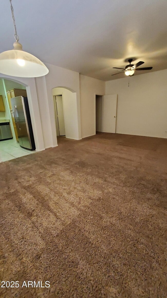 Building Photo - 5338 W Albeniz Pl