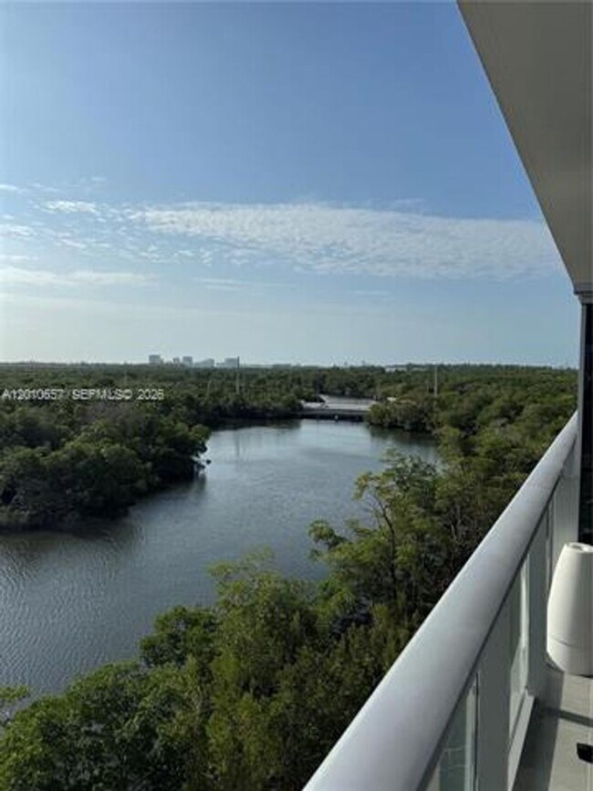 Building Photo - 16385 Biscayne Blvd