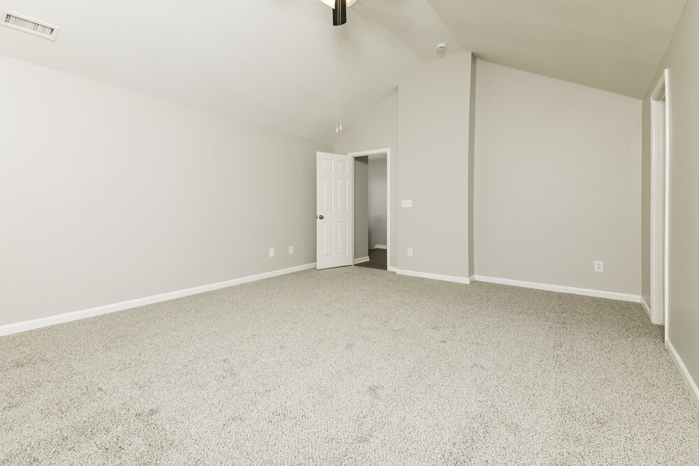 Building Photo - 1550 Pebble Ridge Dr