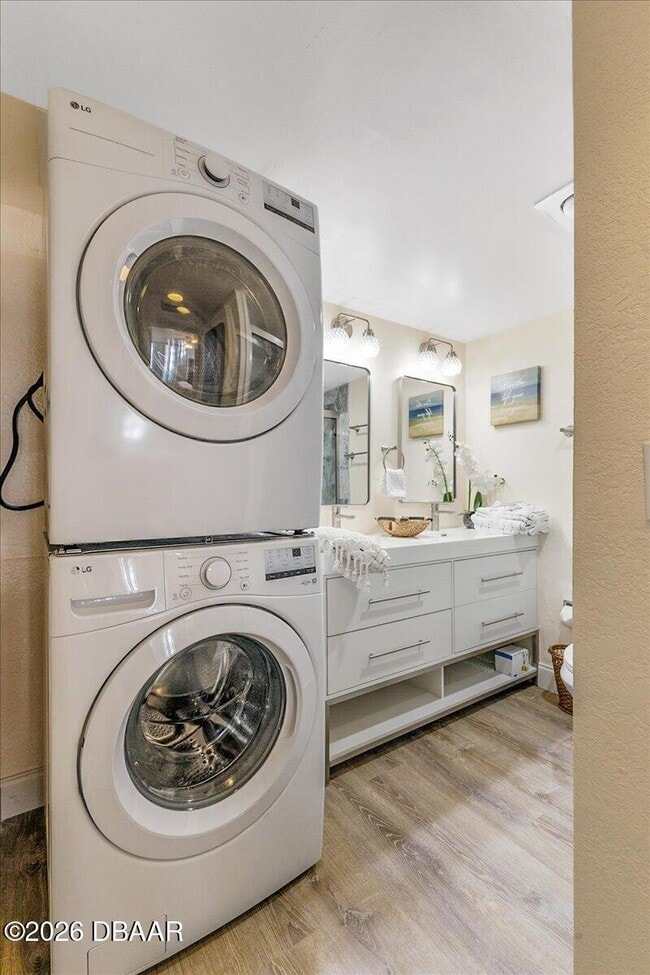 Building Photo - 2947 S Atlantic Ave