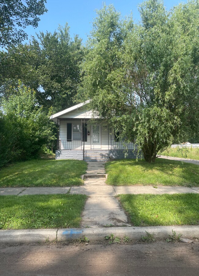 Primary Photo - 501 S 34th St