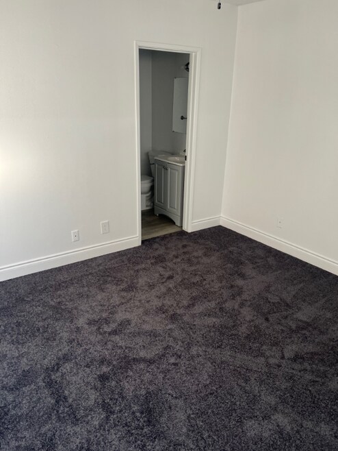 Building Photo - 750 W Bonita Ave