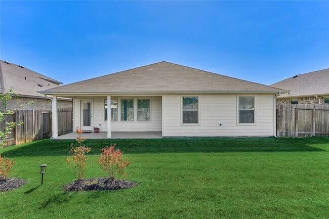 Building Photo - 13959 Leigh Lake Ln