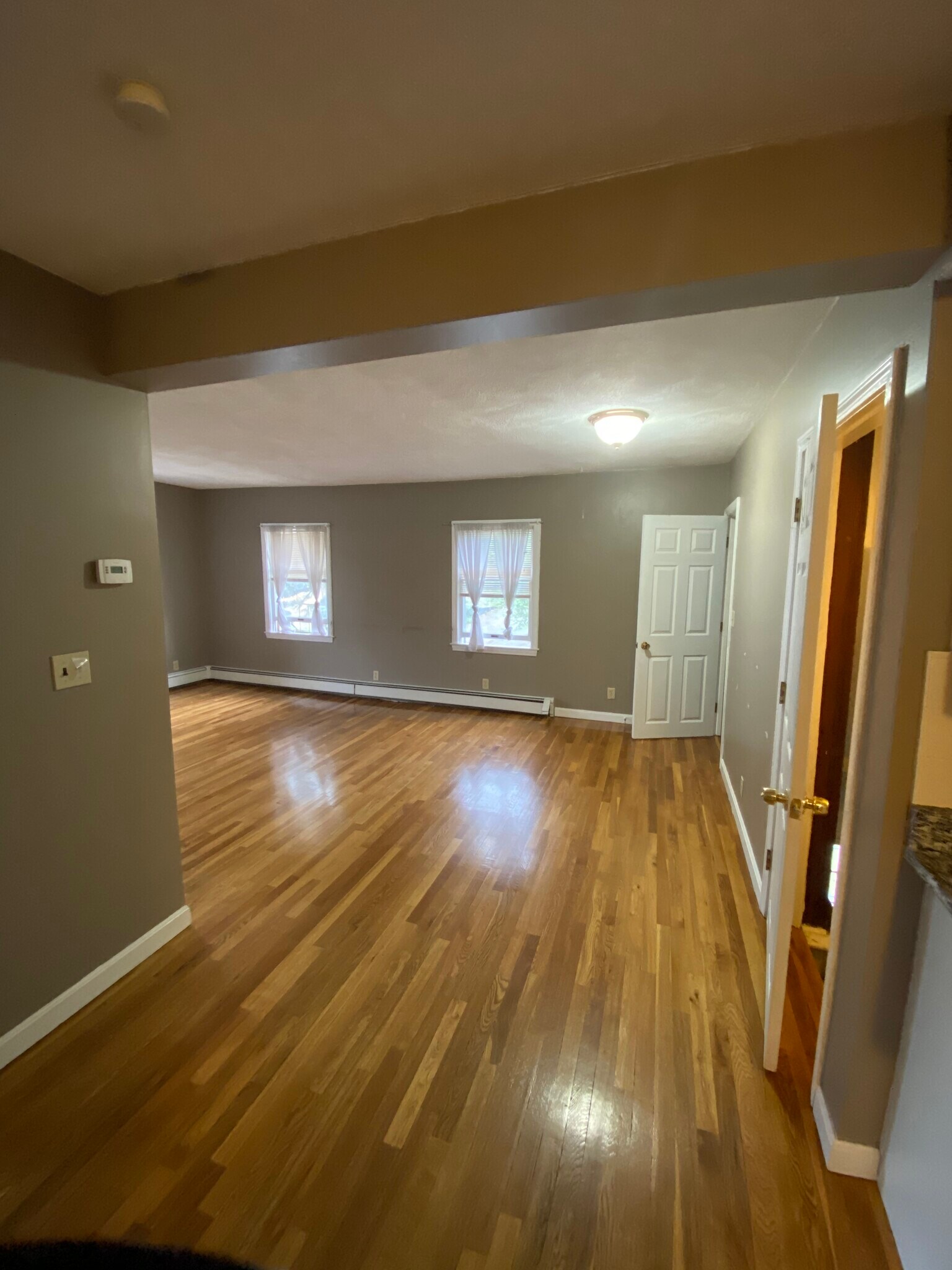 living / family room - 1125 Chestnut St