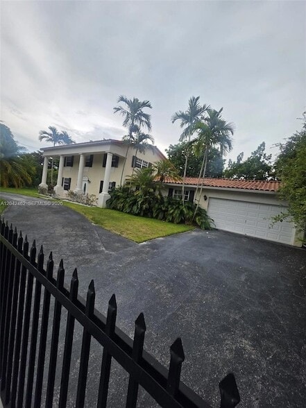 Building Photo - 7240 SW 119th St