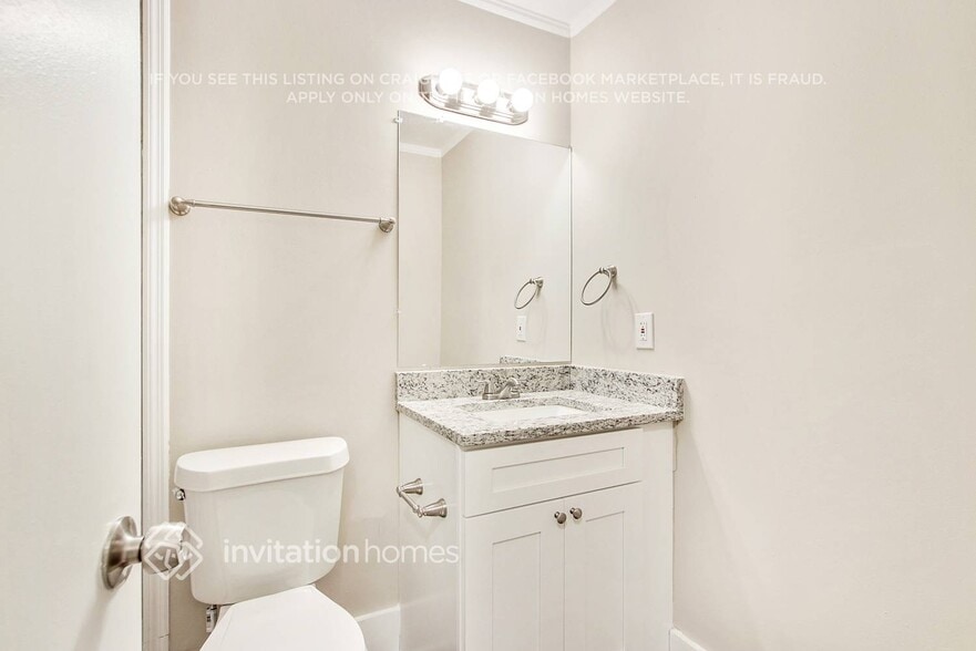 Building Photo - 2496 Montezuma Cir