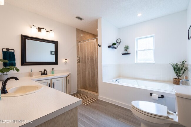 Building Photo - 4610 Saddlehorn Trail