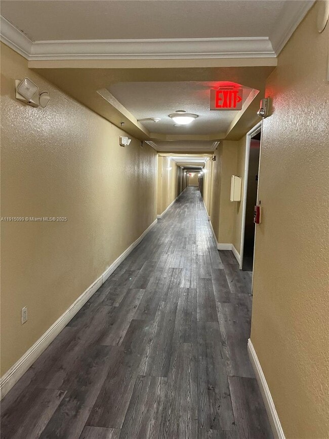 Building Photo - 2415 NW 16th St Rd