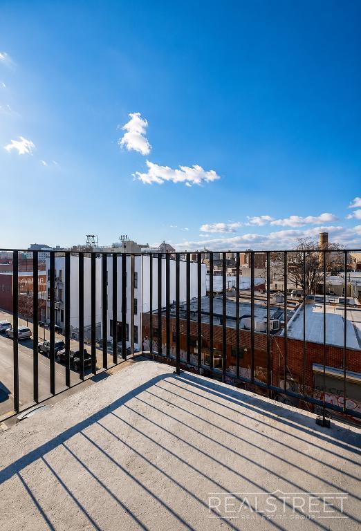 Building Photo - LUXURY 1 BED FLEX IN AN AMENITY PACKED BUILDING IN BUSHWICK